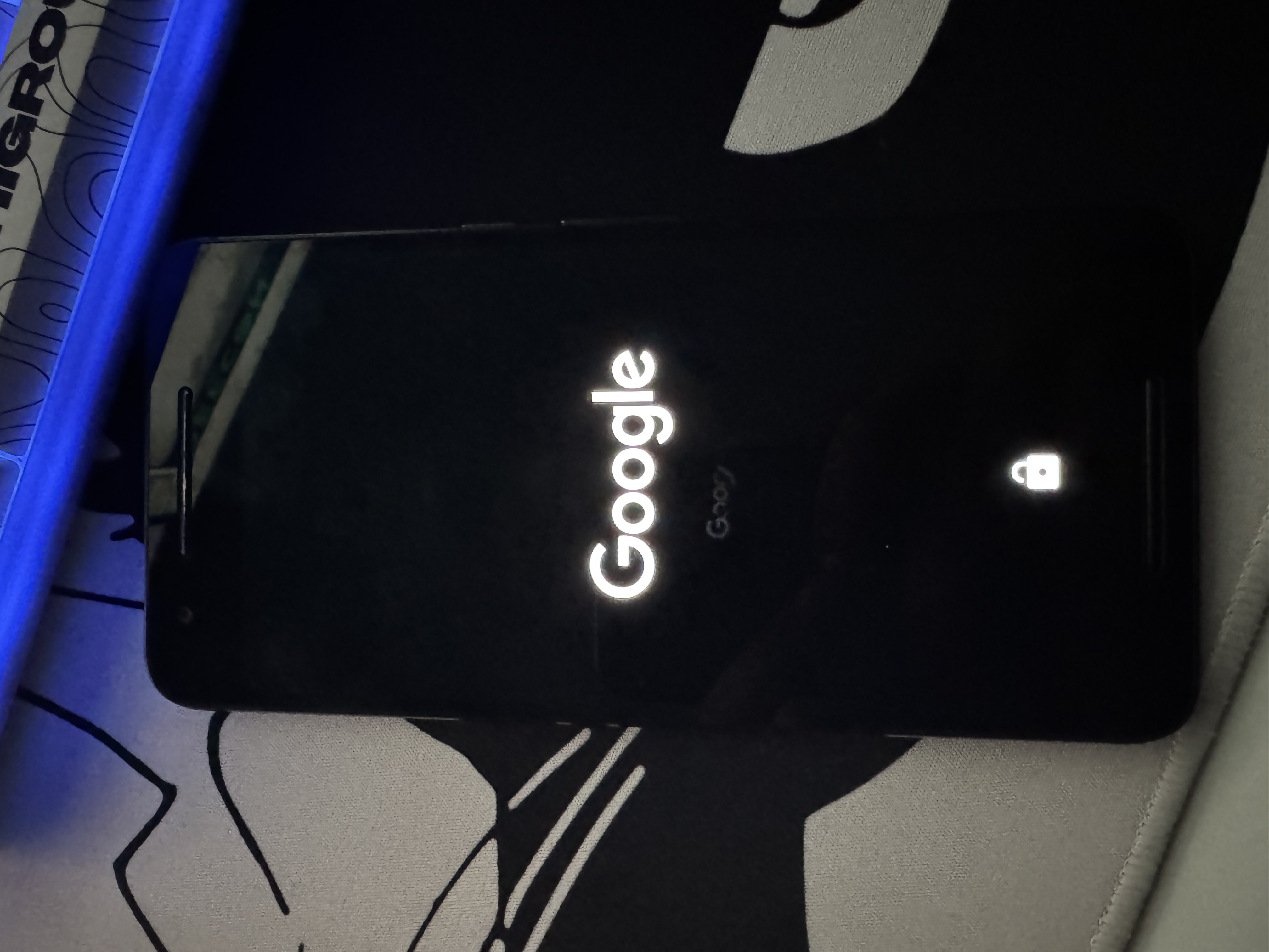 Nexus 6P booting up